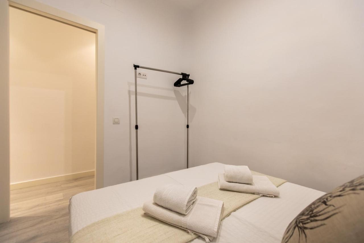 Pere Serafi 2 Bedroom Apartment Barcelona Exterior photo